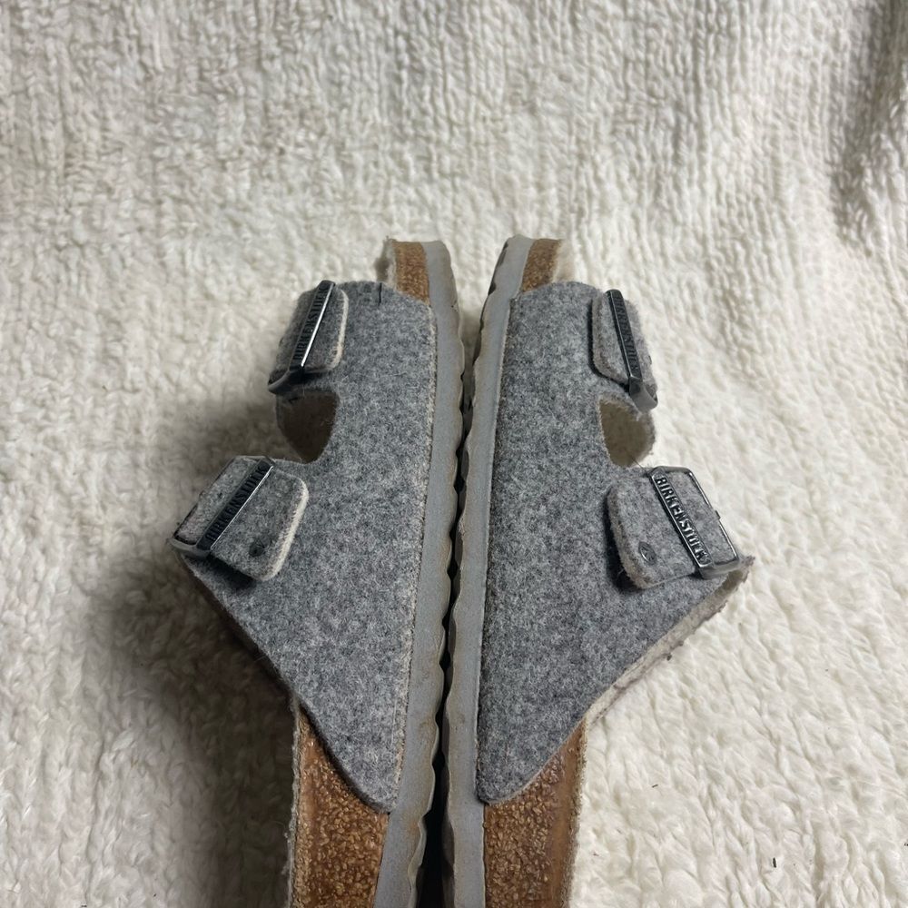 BIRKENSTOCK Arizona Shearling-Lined Sandals Grey SZ38. - Picture 6 of 8